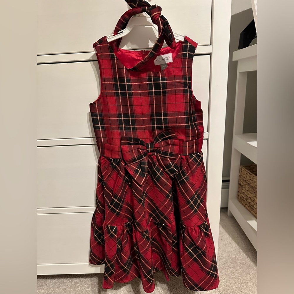 Girls size 6x/7 children’s place red plaid holiday dress with matching headband